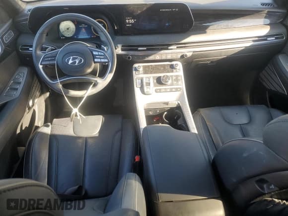 ✅ 2024 Hyundai Palisade Calligraphy • VIN: KM8R7DGE8RU690724 • Lot: 86465685. Listed on Copart with 23,523 mi. Free auction sales archive from the USA and detailed vehicle history report at DreamBid. Image 8.
