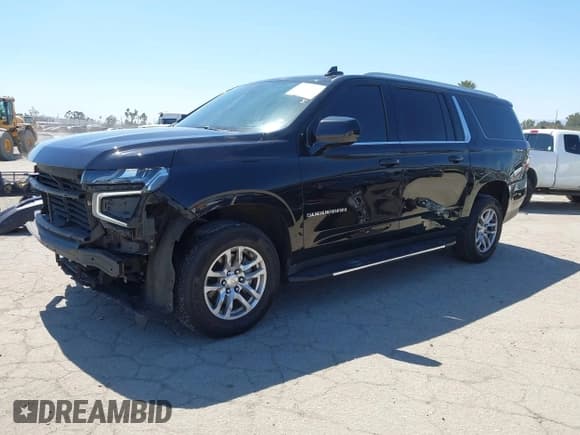 ✅ 2021 Chevrolet Suburban LT • VIN: 1GNSKCKD9MR263360 • Lot: 42205517. Wystawiony na IAAI z przebiegiem 127 733 mil. Bezpłatny archiwum sprzedaży aukcyjnych z USA i szczegółowy raport historii pojazdu na DreamBid. Zdjęcie 2.