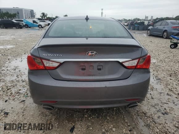 ✅ 2012 Hyundai Sonata SE • VIN: 5NPEC4AC2CH471619 • Lot: 80936065. Listed on Copart with 93,442 mi. Free auction sales archive from the USA and detailed vehicle history report at DreamBid. Image 6.