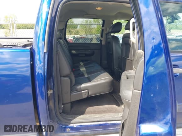 ✅ 2013 Chevrolet Silverado 2500HD LT • VIN: 1GC1KXCG1DF196694 • Lot: 42320081. Listed on IAAI with 93,305 mi. Free auction sales archive from the USA and detailed vehicle history report at DreamBid. Image 8.