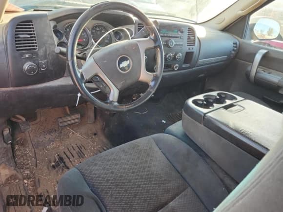 ✅ 2007 Chevrolet Silverado 2500HD 1LT • VIN: 1GCHK24K77E527454 • Лот: 89661125. Опубликован ранее на Copart с пробегом 171 196 миль. Бесплатный доступ к архиву аукционных продаж из США и подробный отчёт об истории автомобиля на DreamBid. Изображение 8.