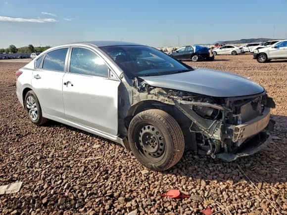 ✅ 2015 Nissan Altima 2.5 • VIN: 1N4AL3AP4FN337748 • Lot: 93451465. Listed on Copart with 133,726 mi. Free auction sales archive from the USA and detailed vehicle history report at DreamBid. Image 4.