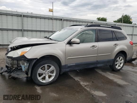 ✅ 2014 Subaru Outback Limited • VIN: 4S4BRDLC9E2213483 • Lot: 65288085. Listed on Copart with 131,100 mi. Free auction sales archive from the USA and detailed vehicle history report at DreamBid. Image 1.