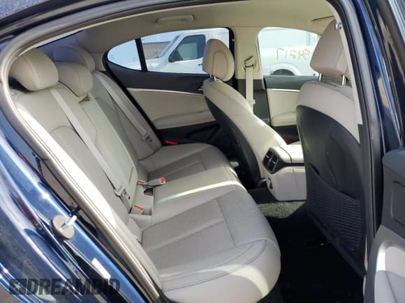 ✅ 2019 Genesis G70 Advanced • VIN: KMTG64LA4KU036568 • Lot: 72016542. Listed on Copart with 54,217 mi. Free auction sales archive from the USA and detailed vehicle history report at DreamBid. Image 10.