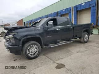 2020 Chevrolet Silverado 3500HD High Country z VIN 1GC4YVEY6LF158012, wystawiony jako Copart lot #52514005 z przebiegiem Nie podano mil oraz Szkoda całkowita • Salvage title. Historia ofert i sprzedaży dostępna na DreamBid. Obrazek 1.