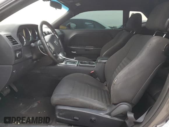 ✅ 2014 Dodge Challenger SXT • VIN: 2C3CDYAG2EH258510 • Lot: 83337214. Wystawiony na Copart z przebiegiem 167 966 mil. Bezpłatny archiwum sprzedaży aukcyjnych z USA i szczegółowy raport historii pojazdu na DreamBid. Zdjęcie 7.