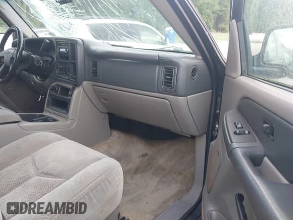 ✅ 2003 Chevrolet Suburban LS • VIN: 1GNFK16Z03J277625 • Лот: 42660207. Опубликован ранее на IAAI с пробегом 210 339 миль. Бесплатный доступ к архиву аукционных продаж из США и подробный отчёт об истории автомобиля на DreamBid. Изображение 5.