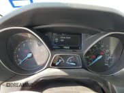 ✅ 2018 Ford Focus SE • VIN: 1FADP3FE7JL229461 • Lot: 82499245. Wystawiony na Copart z przebiegiem 66 300 mil. Bezpłatny archiwum sprzedaży aukcyjnych z USA i szczegółowy raport historii pojazdu na DreamBid. Zdjęcie 9.