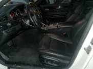 ✅ 2013 BMW 7 Series 750Li xDrive • VIN: WBAYF8C58DD140994 • Lot: 84940475. Wystawiony na Copart z przebiegiem 86 192 mil. Bezpłatny archiwum sprzedaży aukcyjnych z USA i szczegółowy raport historii pojazdu na DreamBid. Zdjęcie 7.