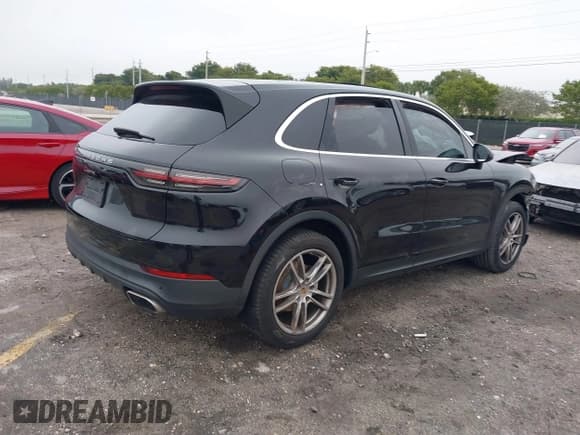 ✅ 2019 Porsche Cayenne • VIN: WP1AA2AY9KDA02096 • Lot: 41413609. Listed on IAAI with 45,955 mi. Free auction sales archive from the USA and detailed vehicle history report at DreamBid. Image 4.