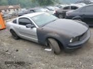 ✅ 2005 Ford Mustang Deluxe • VIN: 1ZVFT80N555245007 • Lot: 60809225. Listed on Copart with Not provided. Free auction sales archive from the USA and detailed vehicle history report at DreamBid. Image 4.