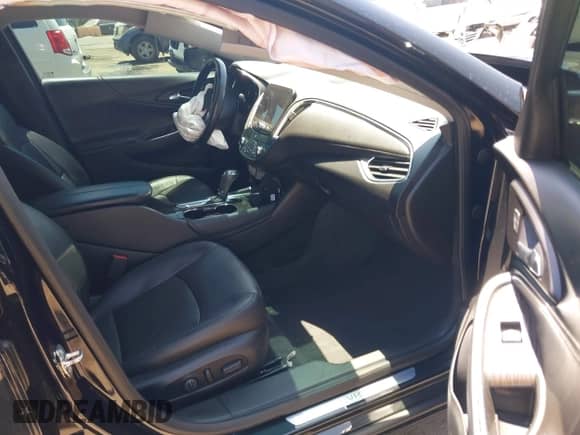 2020 Chevrolet Malibu Premier with VIN 1G1ZE5SXXLF073564, listed as a IAAI auction lot 42918191 with 42,019 mi miles and . Bid and sale history available at DreamBid. Image 5.