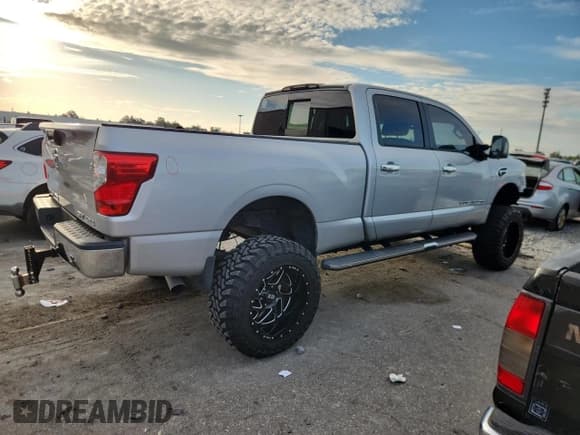 ✅ 2017 Nissan Titan SV • VIN: 1N6BA1F32HN532018 • Lot: 91584795. Listed on Copart with 65,509 mi. Free auction sales archive from the USA and detailed vehicle history report at DreamBid. Image 3.