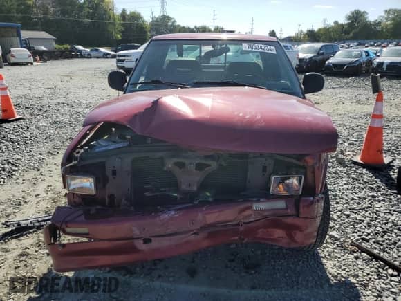 1995 Chevrolet S-10 LS с VIN 1GCCS19Z6SK233614, выставлен на аукционе Copart как лот 70534234 с пробегом 195 443 миль миль и Списание • Salvage title. История ставок и продаж доступна на DreamBid. Изображение 5.