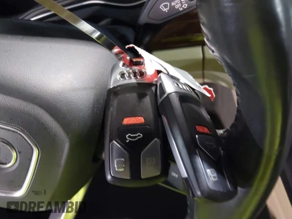 ✅ 2018 Audi Q5 Premium Plus • VIN: WA1BNAFY9J2011480 • Lot: 43445900. Wystawiony na IAAI z przebiegiem 83 467 mil. Bezpłatny archiwum sprzedaży aukcyjnych z USA i szczegółowy raport historii pojazdu na DreamBid. Zdjęcie 11.