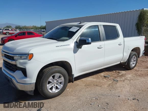 ✅ 2022 Chevrolet Silverado 1500 LT • VIN: 1GCPDDEKXNZ504384 • Lot: 43566326. Wystawiony na IAAI z przebiegiem Nie podano. Bezpłatny archiwum sprzedaży aukcyjnych z USA i szczegółowy raport historii pojazdu na DreamBid. Zdjęcie 2.