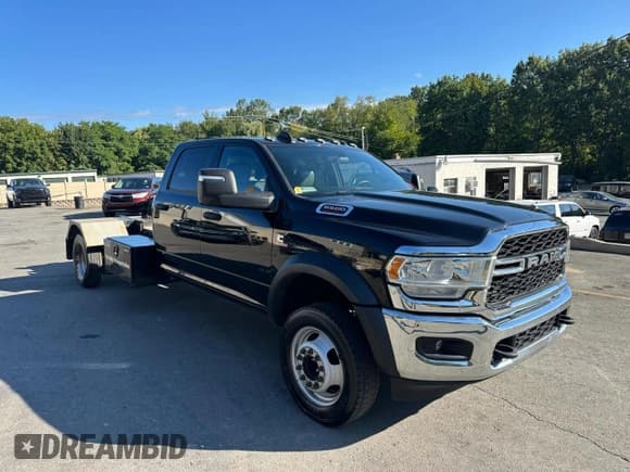 ✅ 2023 Ram 5500 Tradesman • VIN: 3C7WRMFL3PG520632 • Lot: 81011175. Listed on Copart with 201,856 mi. Free auction sales archive from the USA and detailed vehicle history report at DreamBid. Image 4.