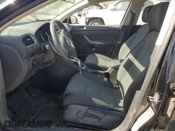 ✅ 2011 Volkswagen Jetta SE • VIN: 3VWPZ7AJ7BM677760 • Lot: 54329885. Listed on Copart with 106,727 mi. Free auction sales archive from the USA and detailed vehicle history report at DreamBid. Image 7.