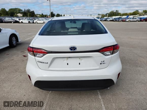 ✅ 2025 Toyota Corolla Hybrid LE • VIN: JTDBDMHE6S3019738 • Лот: 71802545. Опубликован ранее на Copart с пробегом 3 135 миль. Бесплатный доступ к архиву аукционных продаж из США и подробный отчёт об истории автомобиля на DreamBid. Изображение 6.