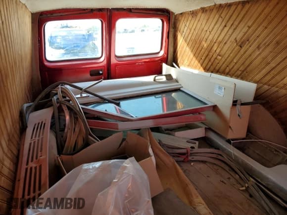 ✅ 1967 Chevrolet Suburban • VIN: CS157Z148544 • Lot: 46602295. Listed on Copart with 7,462 mi. Free auction sales archive from the USA and detailed vehicle history report at DreamBid. Image 13.