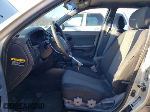 ✅ 2006 Hyundai Elantra GLS • VIN: KMHDN56D06U202652 • Lot: 47095675. Wystawiony na Copart z przebiegiem 114 043 mil. Bezpłatny archiwum sprzedaży aukcyjnych z USA i szczegółowy raport historii pojazdu na DreamBid. Zdjęcie 7.