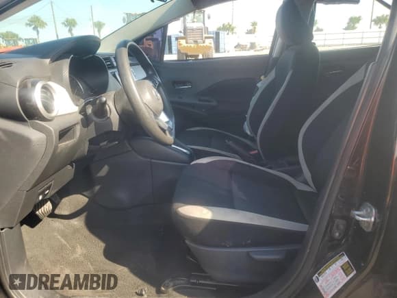 ✅ 2021 Nissan Versa SV • VIN: 3N1CN8EV9ML864901 • Lot: 93456065. Listed on Copart with 100,514 mi. Free auction sales archive from the USA and detailed vehicle history report at DreamBid. Image 7.