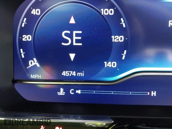 ✅ 2025 Chevrolet Silverado 1500 • VIN: 3GCPADEKXSG184150 • Лот: 42182199. Опубликован ранее на IAAI с пробегом 4 574 миль. Бесплатный доступ к архиву аукционных продаж из США и подробный отчёт об истории автомобиля на DreamBid. Изображение 15.