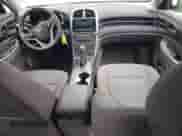 2013 Chevrolet Malibu LS z VIN 1G11B5SA3DF143506, wystawiony jako Copart lot #90533975 z przebiegiem 107 036 mil mil oraz Szkoda całkowita • Salvage title. Historia ofert i sprzedaży dostępna na DreamBid. Obrazek 8.