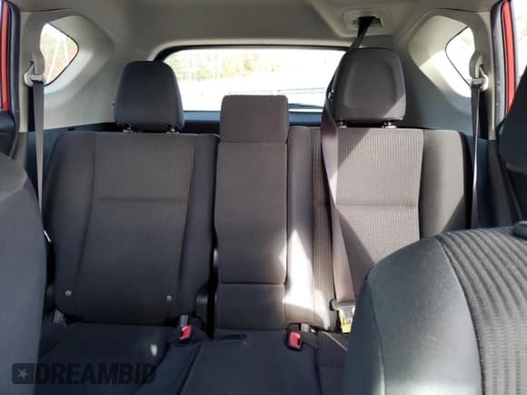 ✅ 2015 Toyota RAV4 LE • VIN: JTMBFREVXFD149338 • Lot: 92386555. Listed on Copart with 197,587 mi. Free auction sales archive from the USA and detailed vehicle history report at DreamBid. Image 10.