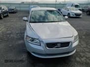 ✅ 2010 Volvo S40 • VIN: YV1382MS2A2496139 • Лот: 91547265. Опубликован ранее на Copart с пробегом 122 312 миль. Бесплатный доступ к архиву аукционных продаж из США и подробный отчёт об истории автомобиля на DreamBid. Изображение 13.