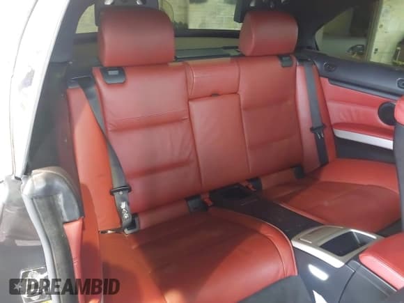 ✅ 2007 BMW 3 Series 335i • VIN: WBAWL735X7PX42731 • Lot: 42362319. Wystawiony na IAAI z przebiegiem 64 372 mil. Bezpłatny archiwum sprzedaży aukcyjnych z USA i szczegółowy raport historii pojazdu na DreamBid. Zdjęcie 8.