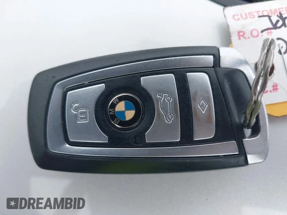 ✅ 2011 BMW 7 Series 750i xDrive • VIN: WBAKC6C59BC394851 • Lot: 43170116. Wystawiony na IAAI z przebiegiem 125 760 mil. Bezpłatny archiwum sprzedaży aukcyjnych z USA i szczegółowy raport historii pojazdu na DreamBid. Zdjęcie 11.