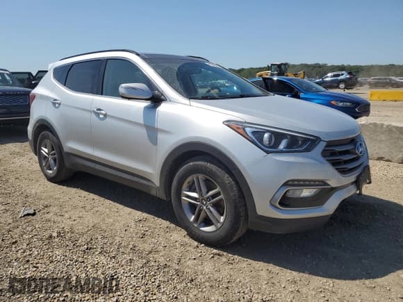 ✅ 2017 Hyundai Santa Fe 2.4L • VIN: 5XYZU3LB0HG444902 • Лот: 61745503. Опубликован ранее на Copart с пробегом 91 675 миль. Бесплатный доступ к архиву аукционных продаж из США и подробный отчёт об истории автомобиля на DreamBid. Изображение 4.