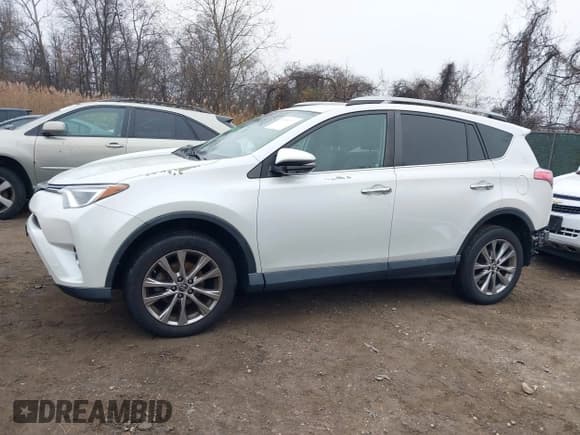 ✅ 2017 Toyota RAV4 Limited • VIN: 2T3DFREV8HW645978 • Lot: 41044888. Listed on IAAI with 74,158 mi. Free auction sales archive from the USA and detailed vehicle history report at DreamBid. Image 15.