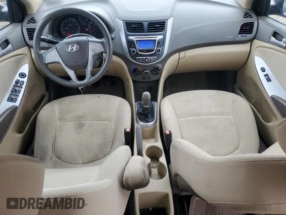 ✅ 2013 Hyundai Accent GLS • VIN: KMHCT4AE5DU563187 • Lot: 73737274. Wystawiony na Copart z przebiegiem 244 250 mil. Bezpłatny archiwum sprzedaży aukcyjnych z USA i szczegółowy raport historii pojazdu na DreamBid. Zdjęcie 8.