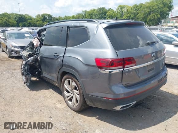 ✅ 2021 Volkswagen Atlas SE • VIN: 1V2WR2CA2MC546477 • Лот: 42921241. Опубликован ранее на IAAI с пробегом Не указан. Бесплатный доступ к архиву аукционных продаж из США и подробный отчёт об истории автомобиля на DreamBid. Изображение 3.