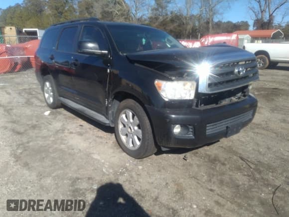 ✅ 2010 Toyota Sequoia SR5 • VIN: 5TDZM5G15AS001408 • Lot: 41351847. Listed on IAAI with 268,240 mi. Free auction sales archive from the USA and detailed vehicle history report at DreamBid. Image 1.