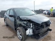 ✅ 2025 Nissan Kicks Play S • VIN: 3N1CP5BVXSL478059 • Lot: 42285174. Wystawiony na IAAI z przebiegiem 1 417 mil. Bezpłatny archiwum sprzedaży aukcyjnych z USA i szczegółowy raport historii pojazdu na DreamBid. Zdjęcie 1.