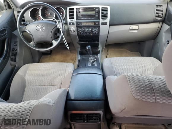 ✅ 2007 Toyota 4Runner SR5 • VIN: JTEBU14R978084211 • Lot: 85183735. Wystawiony na Copart z przebiegiem 143 234 mil. Bezpłatny archiwum sprzedaży aukcyjnych z USA i szczegółowy raport historii pojazdu na DreamBid. Zdjęcie 8.