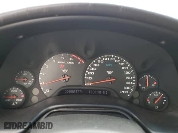 ✅ 1998 Chevrolet Corvette • VIN: 1G1YY22G8W5118626 • Lot: 80946465. Wystawiony na Copart z przebiegiem 133 198 mil mil. Skorzystaj z bezpłatnego archiwum sprzedaży aukcyjnych z USA i zobacz szczegółowy raport historii pojazdu na DreamBid. Zdjęcie 9.