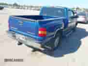 2003 Chevrolet Silverado 1500 LT z VIN 1GCEC19T23Z162034, wystawiony jako IAAI lot #43324040 z przebiegiem 193 481 mil mil oraz . Historia ofert i sprzedaży dostępna na DreamBid. Obrazek 4.