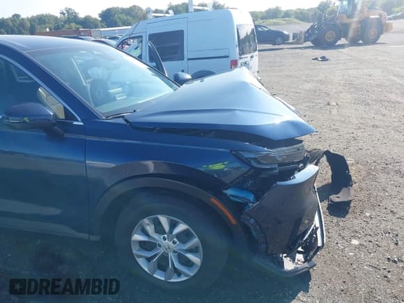 ✅ 2024 Honda CR-V LX • VIN: 2HKRS4H21RH423264 • Lot: 43174412. Wystawiony na IAAI z przebiegiem 23 886 mil. Bezpłatny archiwum sprzedaży aukcyjnych z USA i szczegółowy raport historii pojazdu na DreamBid. Zdjęcie 6.