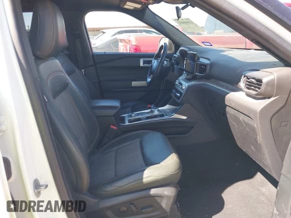 ✅ 2022 Ford Explorer Timberline • VIN: 1FMSK8JH3NGA98523 • Lot: 41846032. Wystawiony na IAAI z przebiegiem 72 786 mil. Bezpłatny archiwum sprzedaży aukcyjnych z USA i szczegółowy raport historii pojazdu na DreamBid. Zdjęcie 5.