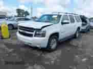 2014 Chevrolet Suburban LT z VIN 1GNSCJE07ER211222, wystawiony jako IAAI lot #42428084 z przebiegiem 214 712 mil mil oraz . Historia ofert i sprzedaży dostępna na DreamBid. Obrazek 17.