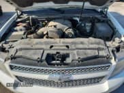 ✅ 2008 Chevrolet Suburban 1LT • VIN: 1GNFK16338J250728 • Lot: 70020715. Wystawiony na Copart z przebiegiem 204 857 mil. Bezpłatny archiwum sprzedaży aukcyjnych z USA i szczegółowy raport historii pojazdu na DreamBid. Zdjęcie 12.