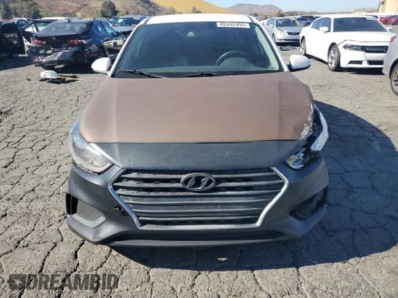 ✅ 2020 Hyundai Accent SE • VIN: 3KPC24A63LE092864 • Лот: 85392955. Опубликован ранее на Copart с пробегом 141 366 миль. Бесплатный доступ к архиву аукционных продаж из США и подробный отчёт об истории автомобиля на DreamBid. Изображение 5.