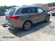 ✅ 2018 Mitsubishi Outlander SE • VIN: JA4AD3A33JZ014095 • Lot: 42278605. Wystawiony na IAAI z przebiegiem 235 000 mil. Bezpłatny archiwum sprzedaży aukcyjnych z USA i szczegółowy raport historii pojazdu na DreamBid. Zdjęcie 4.