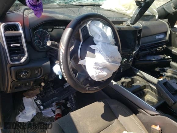 ✅ 2021 Ram 1500 Big Horn • VIN: 1C6RREFT7MN769087 • Lot: 65522945. Wystawiony na Copart z przebiegiem Nie podano. Bezpłatny archiwum sprzedaży aukcyjnych z USA i szczegółowy raport historii pojazdu na DreamBid. Zdjęcie 8.