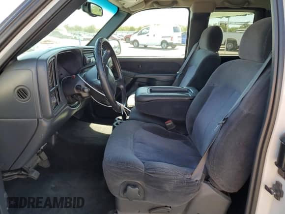 2001 Chevrolet Silverado 1500 LT z VIN 2GCEC19T711379147, wystawiony jako Copart lot #66035605 z przebiegiem 197 533 mil mil oraz Szkoda całkowita • Salvage title. Historia ofert i sprzedaży dostępna na DreamBid. Obrazek 7.