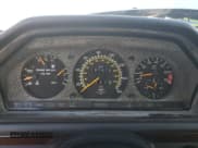 ✅ 1992 Mercedes-Benz 300 E • VIN: WDBEA30D3NB717445 • Лот: 88703365. Опубликован ранее на Copart с пробегом 195 976 миль. Бесплатный доступ к архиву аукционных продаж из США и подробный отчёт об истории автомобиля на DreamBid. Изображение 9.